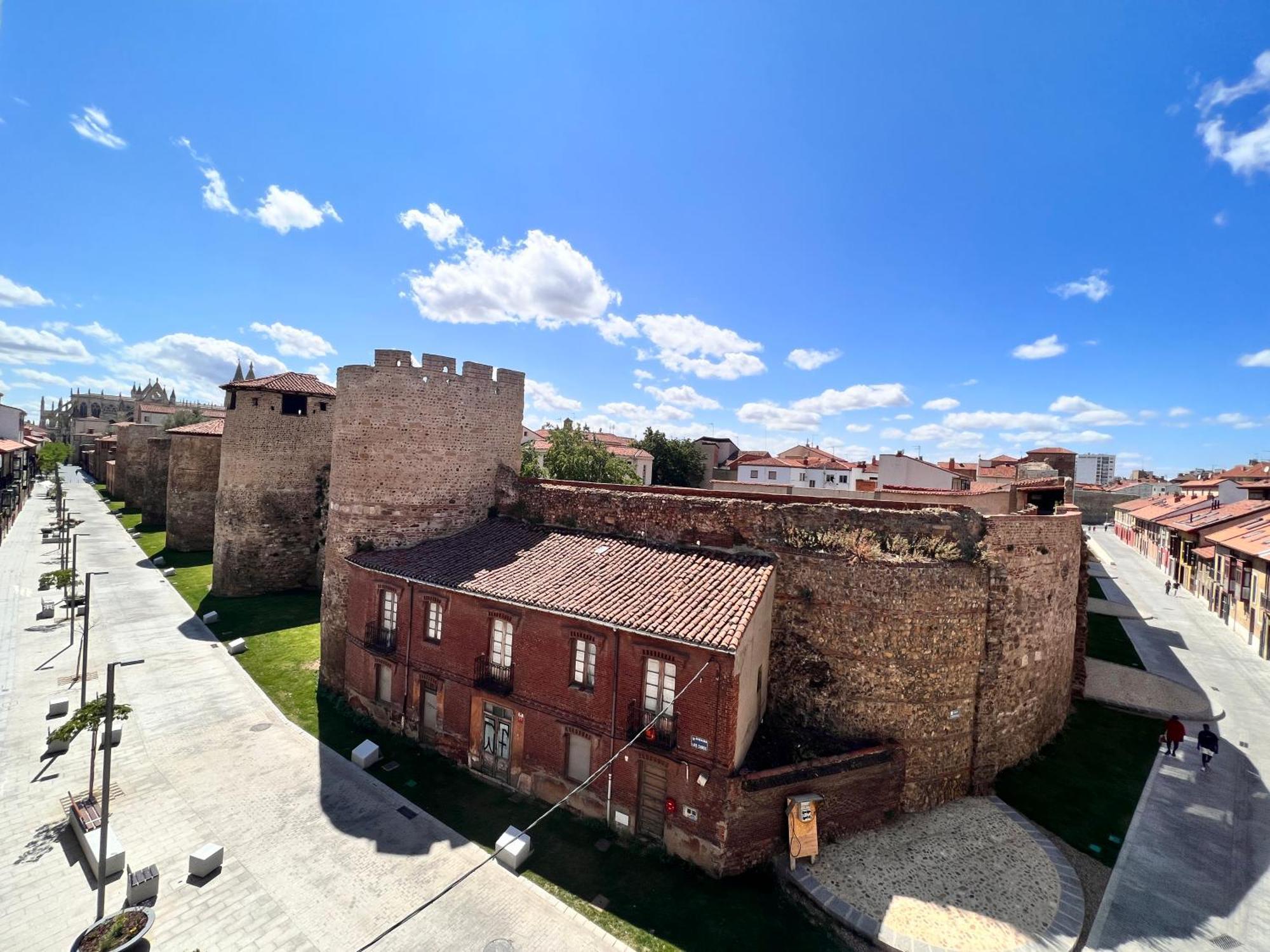 Apartamento La Muralla - Leonapartamentos Eksteriør billede